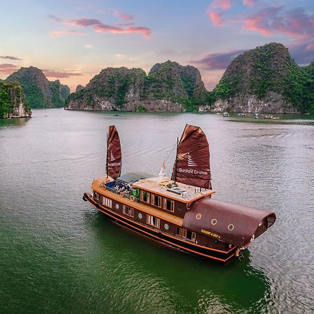 Sunlight Boutique Cruise - Cat Ba Island Hotel Ha Long Exterior foto